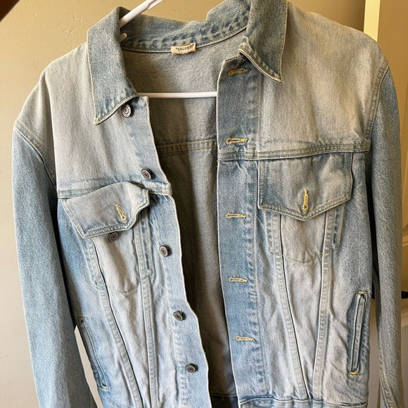 brandy melville jean jacket - Picture 2 of 5